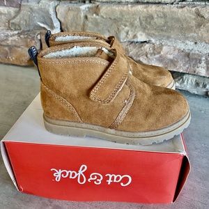 Cat & Jack Magnus Chukka Boots Toddler Size 8